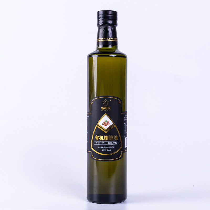 Organic walnut oil